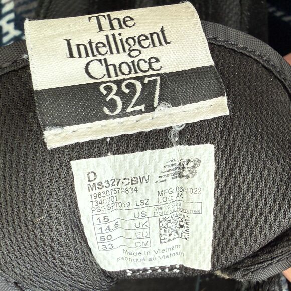 Size 15 - New Balance 327 Black Low-Cut Men's Sneakers MS327CBW - Picture 8 of 9
